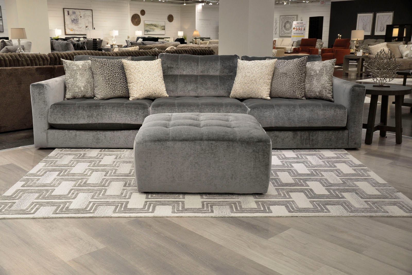 Kimpton sectional