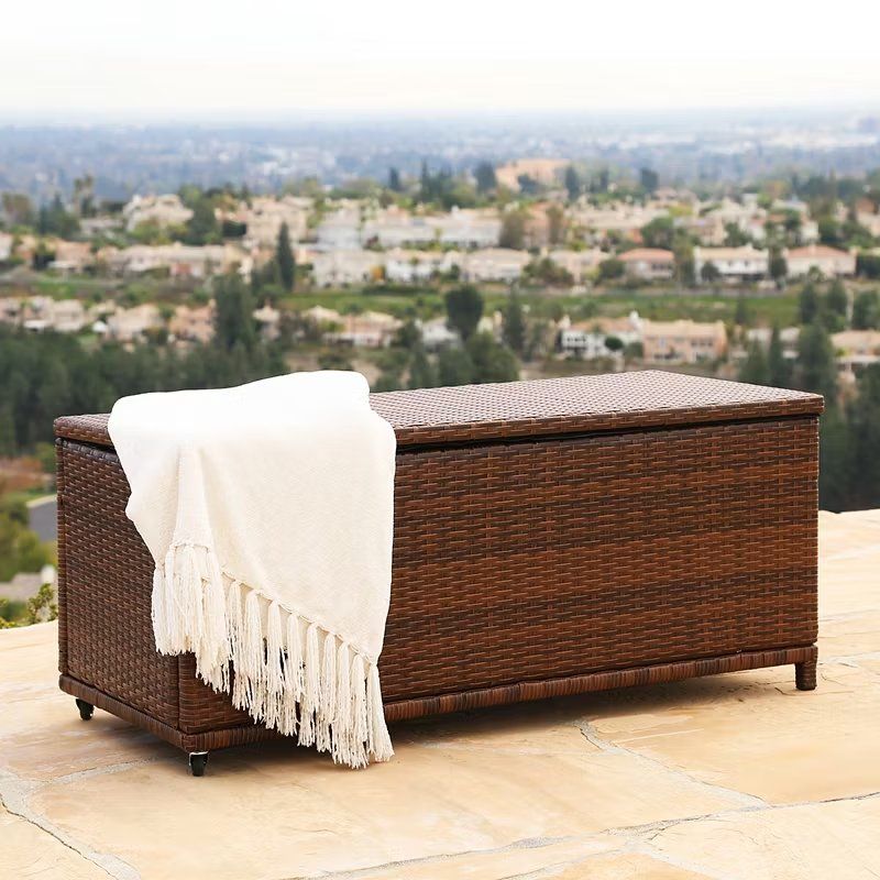Martha Outdoor