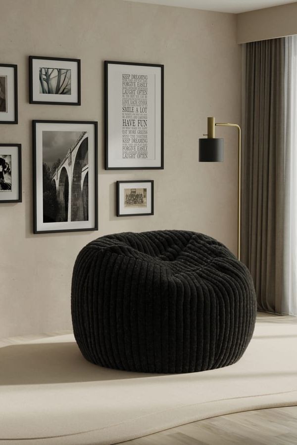 SPLASH — Black