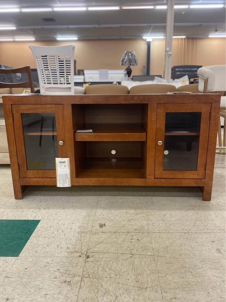 Whalen Del Mar Honey Maple Console